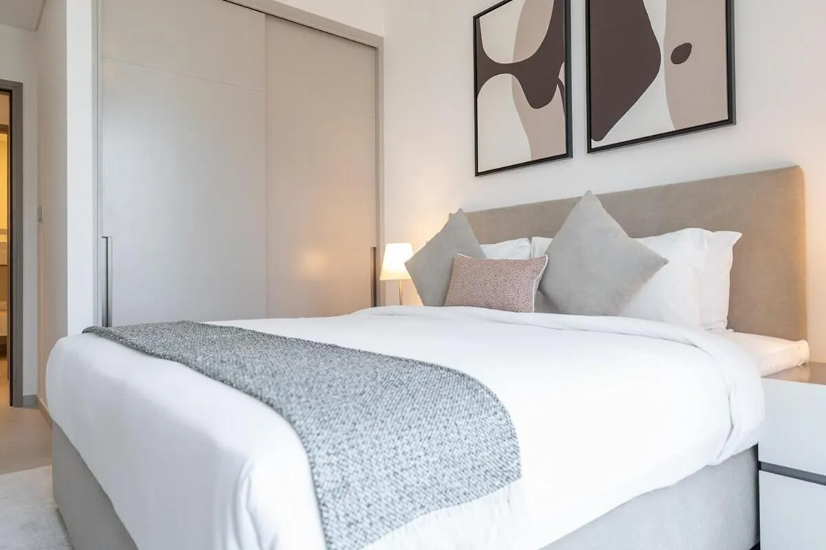 Apartamento Lux 3 Bedroom & Maidroom Burj & Fountain View 1Gbps Wifi Dubai