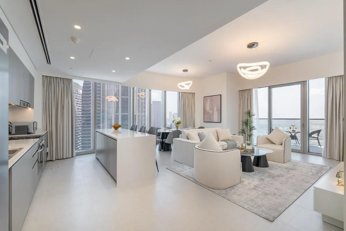 Lux 3 Bedroom & Maidroom Burj & Fountain View 1Gbps Wifi Dubai Emirados Árabes Unidos