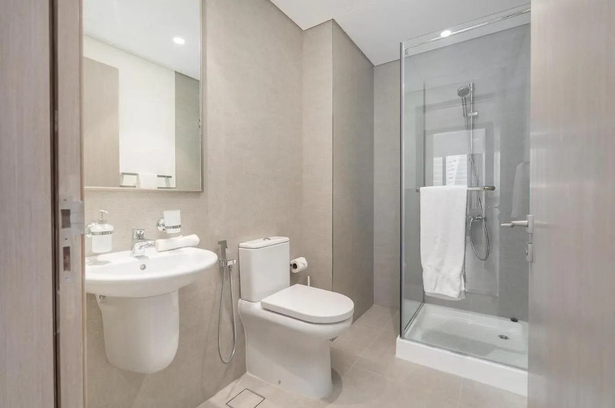Lux 3 Bedroom & Maidroom Burj & Fountain View 1Gbps Wifi Dubai Emirados Árabes Unidos
